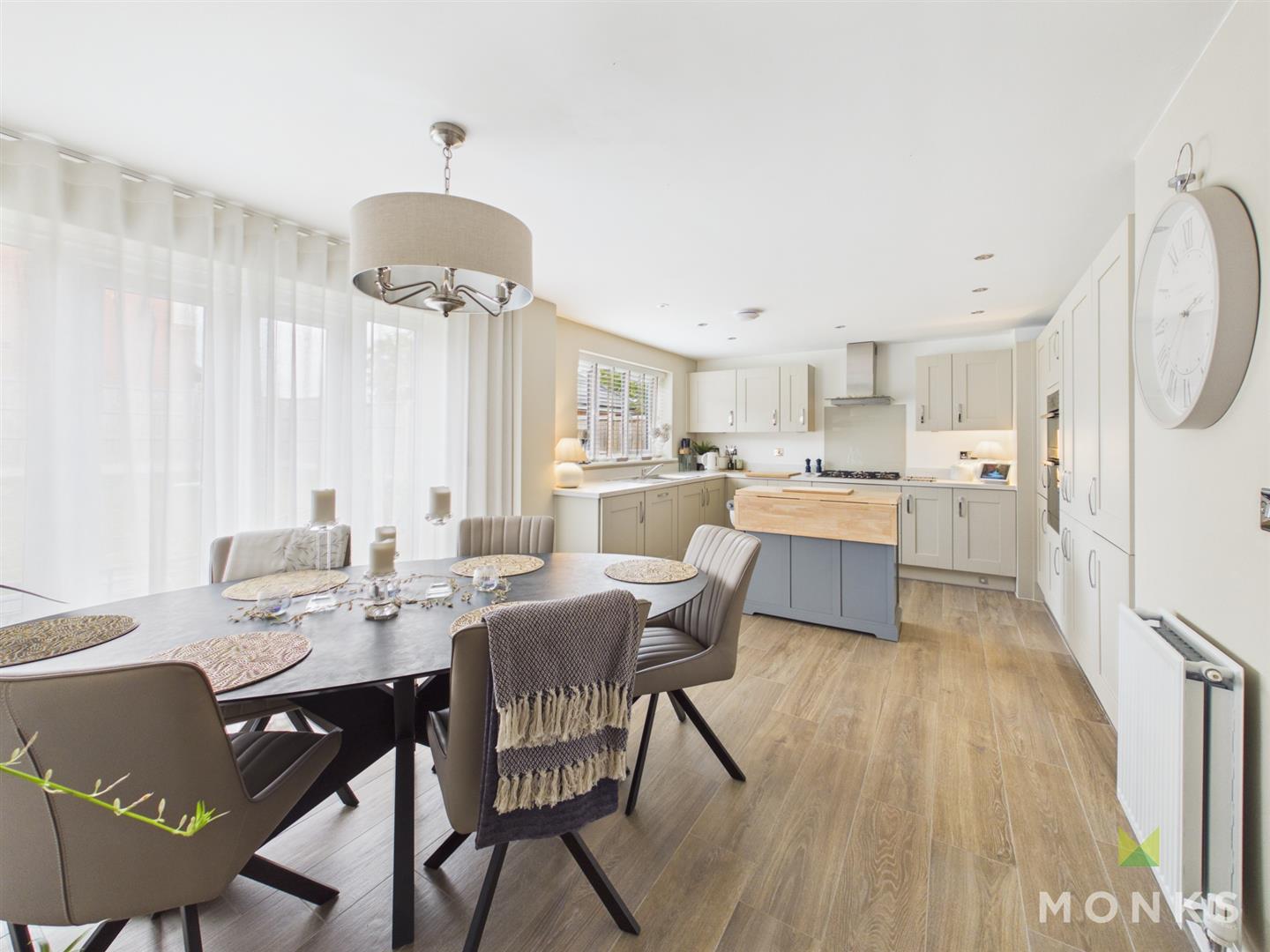 94 Holland Drive, Shrewsbury, SY2 5WA For Sale